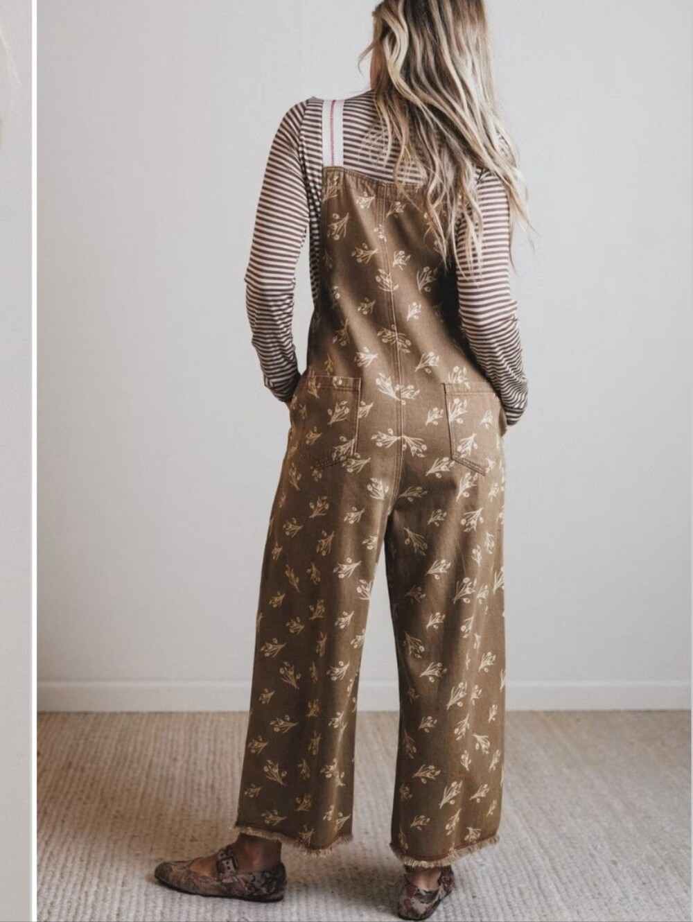 Easel Floral Frenzy Jumpsuit Overalls in Olive Grey, Taupe Floral Print Womens L - Picture 3 of 11